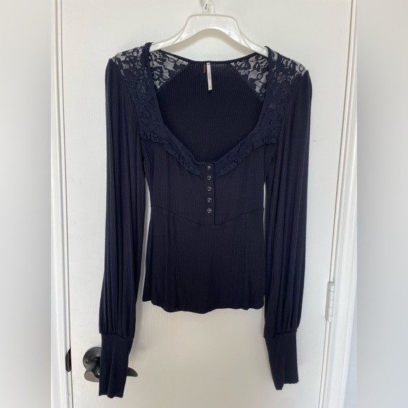 Navy blue long sleeve top - Picture 1 of 3